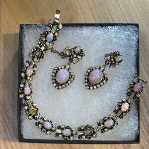 Hollycraft fire opal Jewelry Set 1950